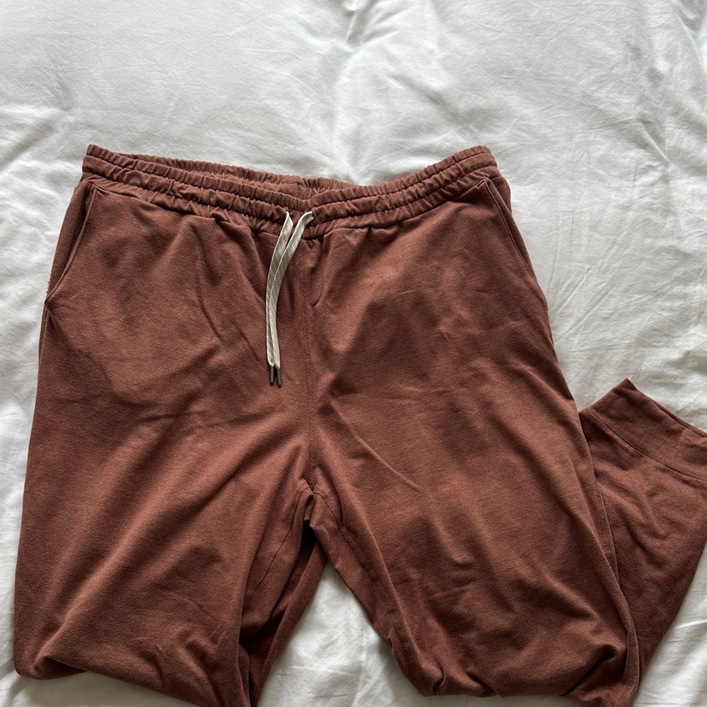 Vuori Performance Jogger